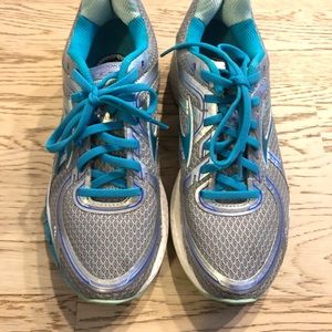 Brooks Shoes - Brooks Adrenaline 16 Running Shoe Brooks Shoes - Brooks Adrenaline 16 Running Shoe